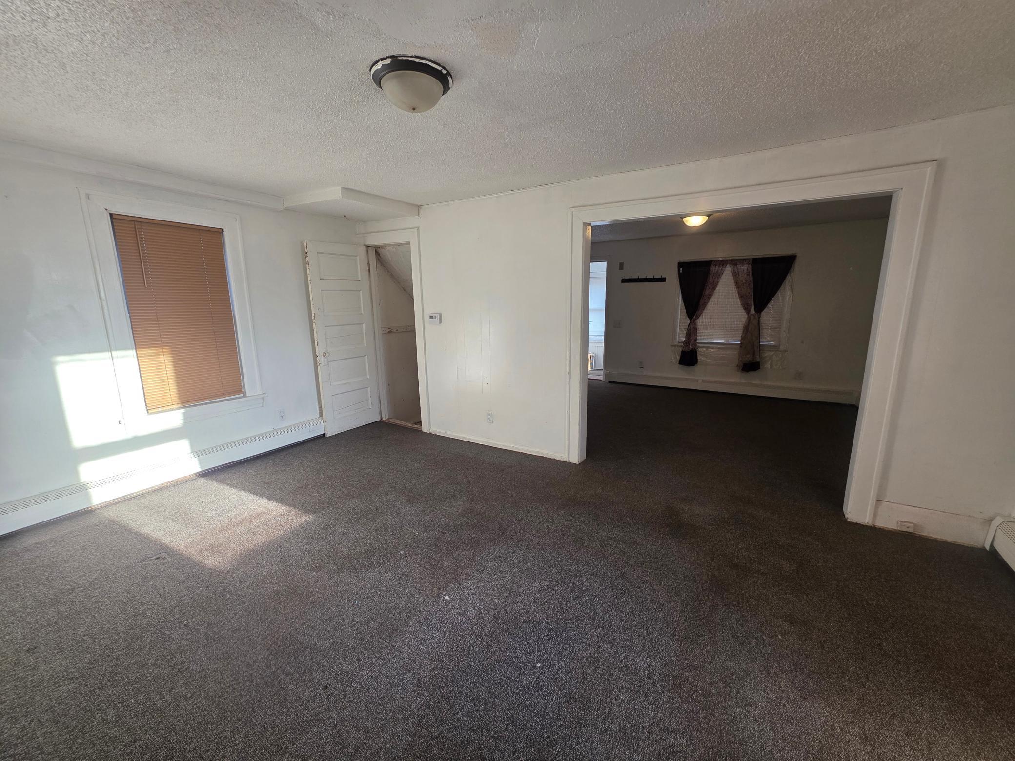 1123 6th Street E