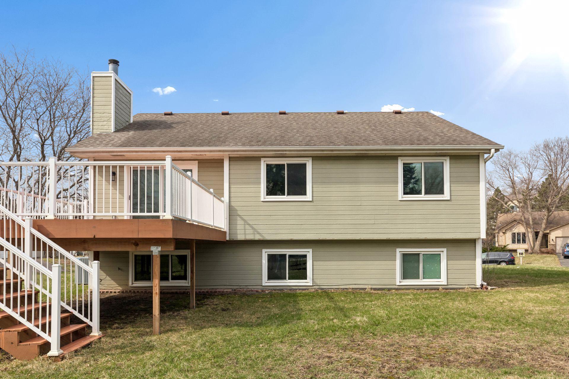 15125 Southwind Drive