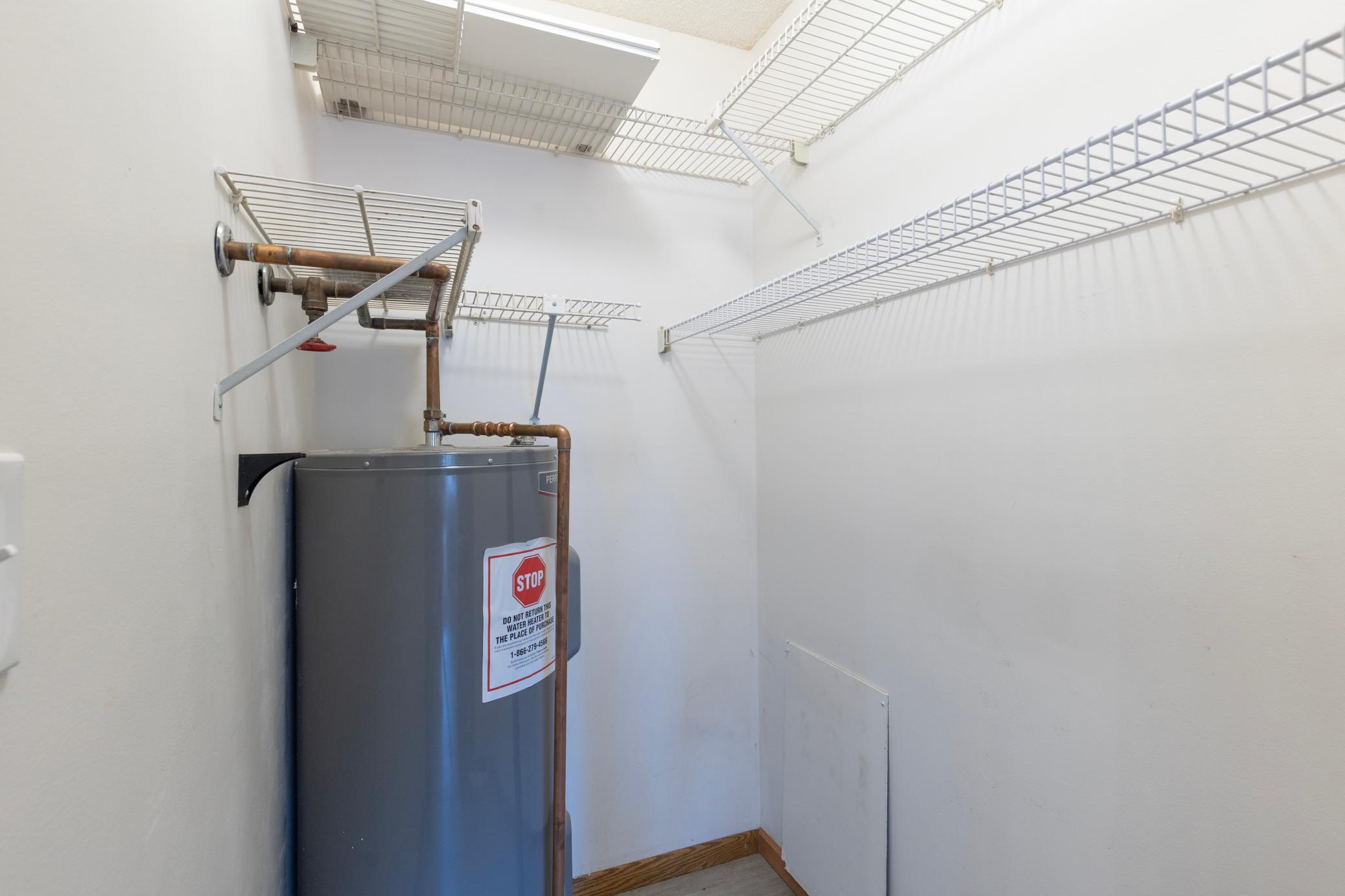 2425 E Franklin Avenue Unit: 205