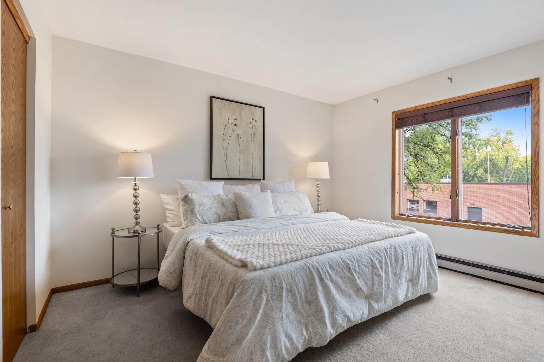 2425 E Franklin Avenue Unit: 205