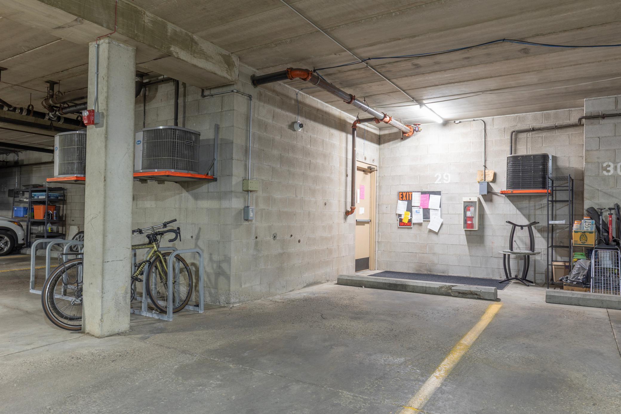 2425 E Franklin Avenue Unit: 205