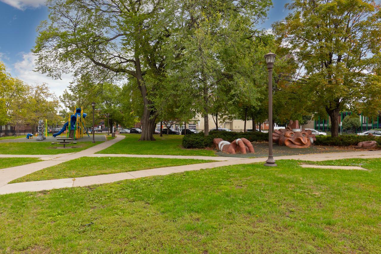 2425 E Franklin Avenue Unit: 205