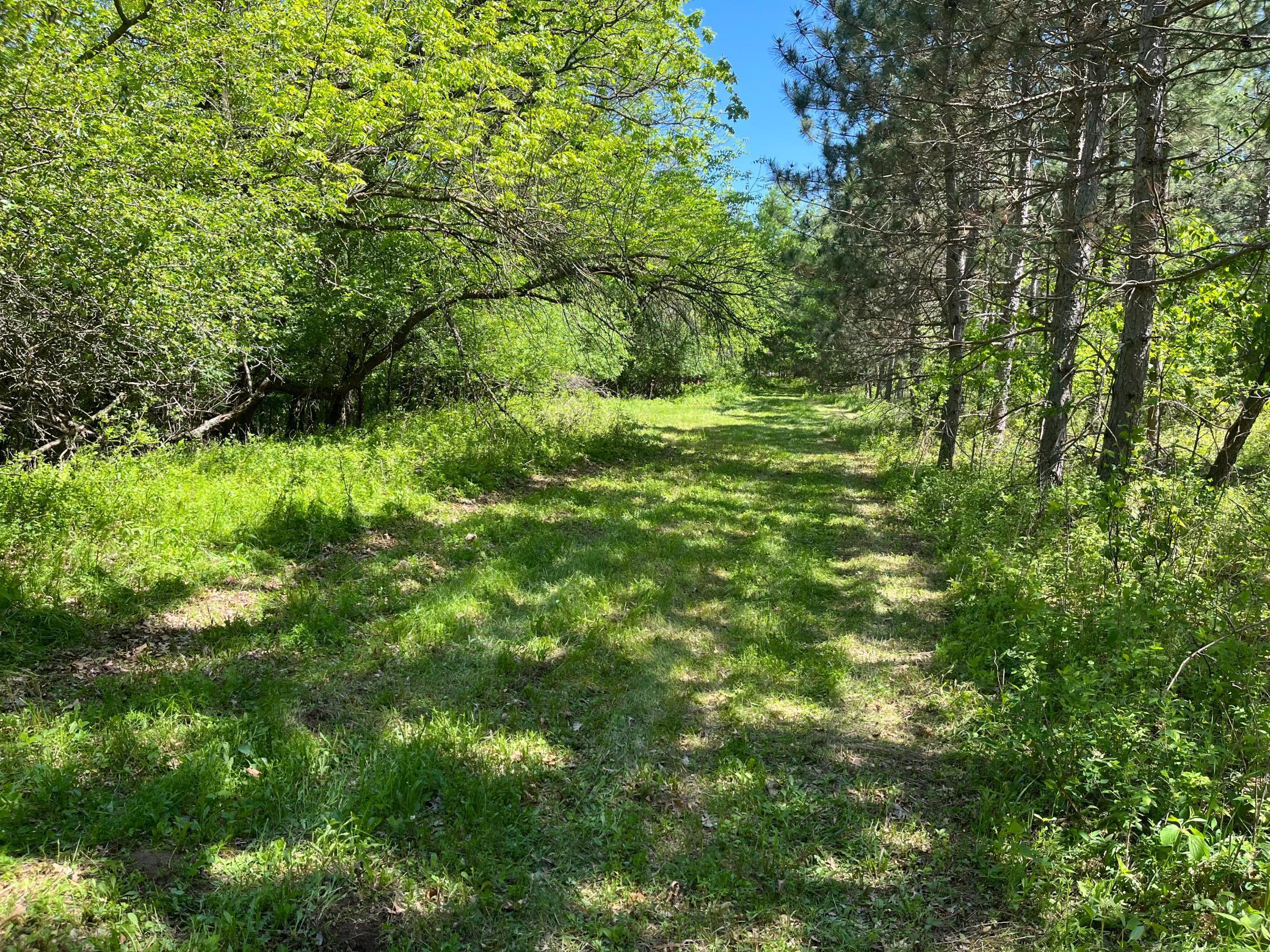 Lot 5 Eagle Point Road N