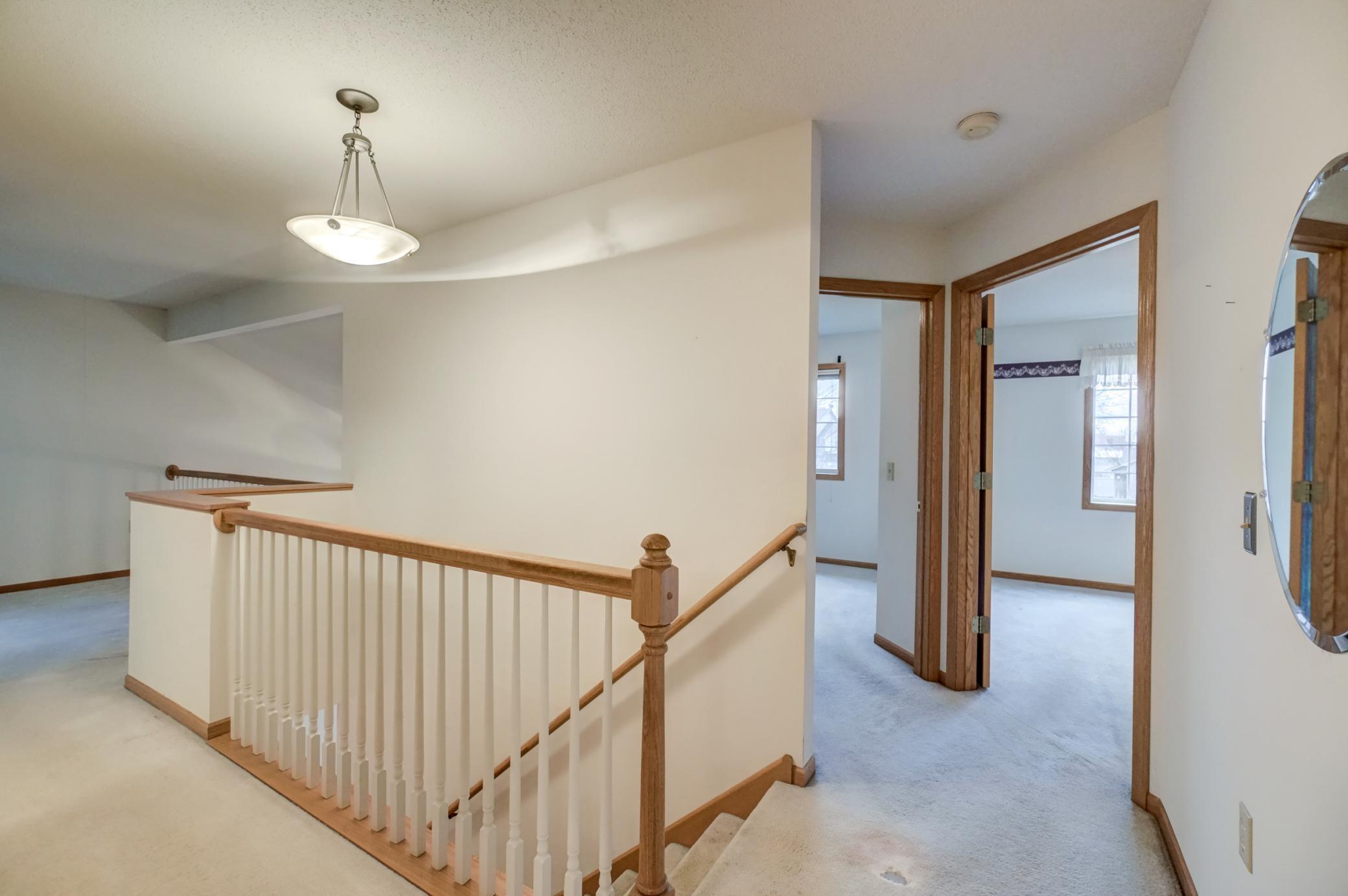 2405 Oakridge Circle