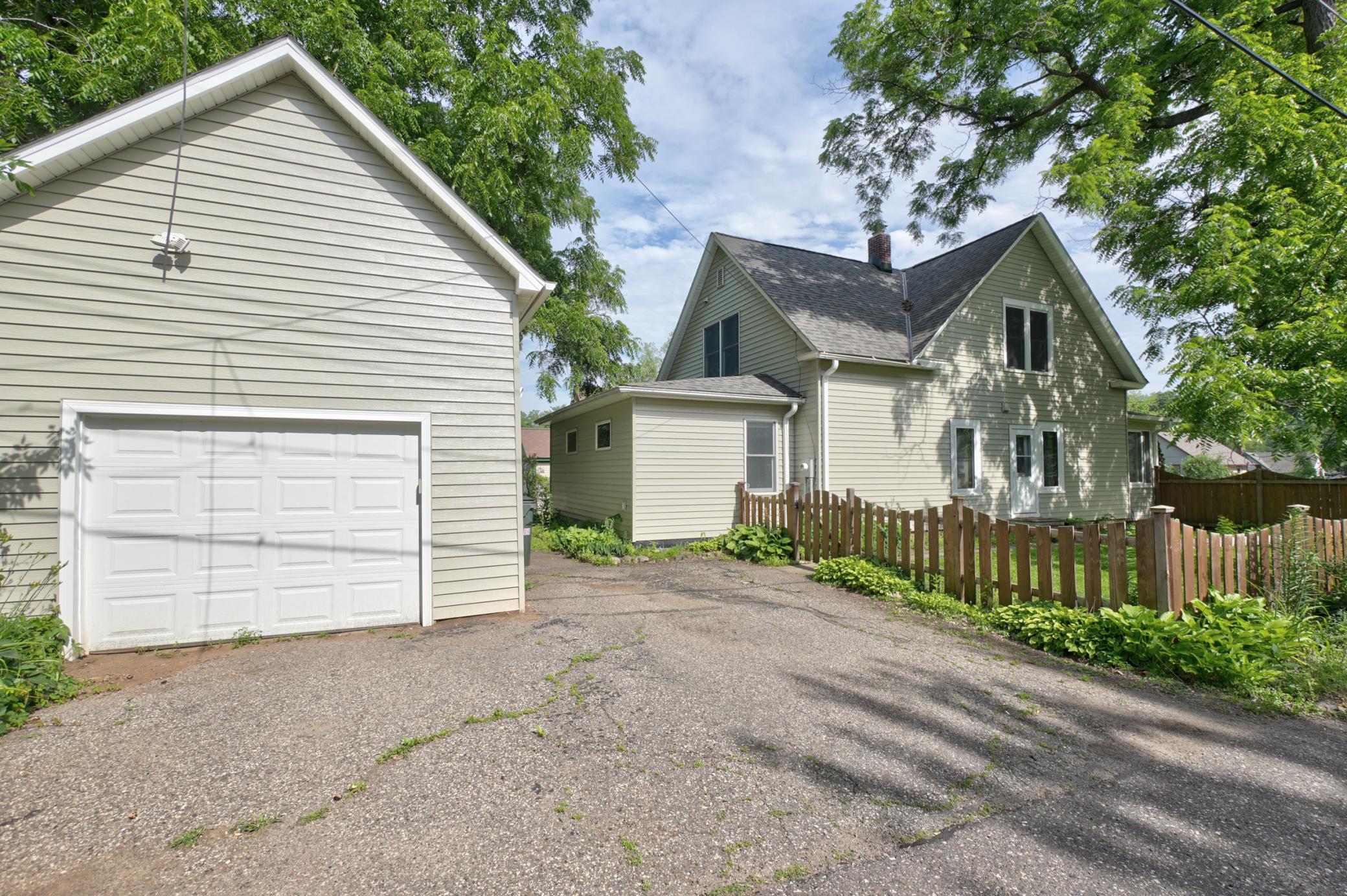 319 Elm Street