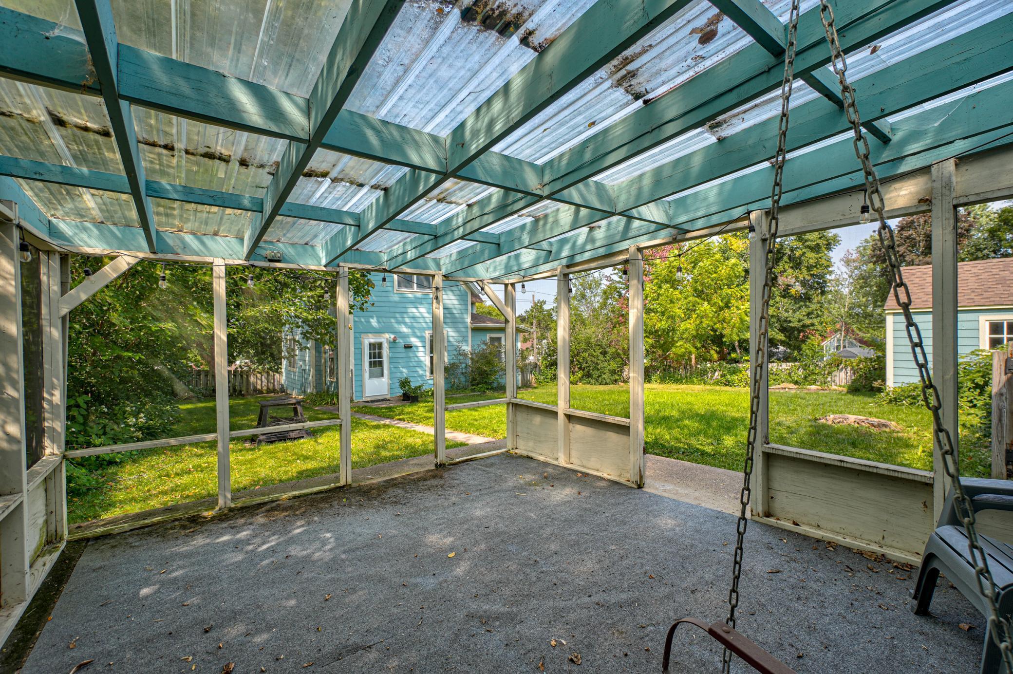 738 9th Street