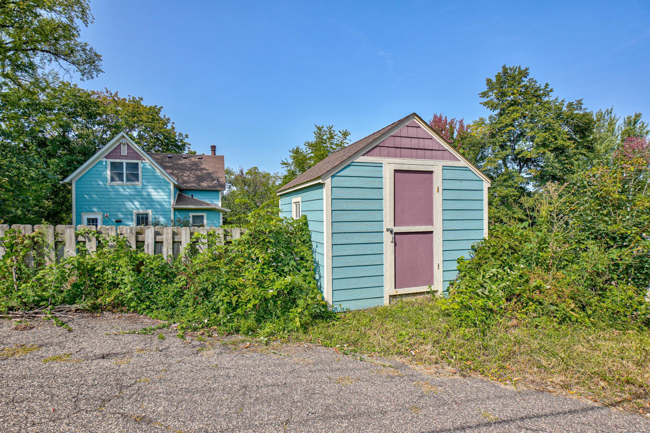 738 9th Street
