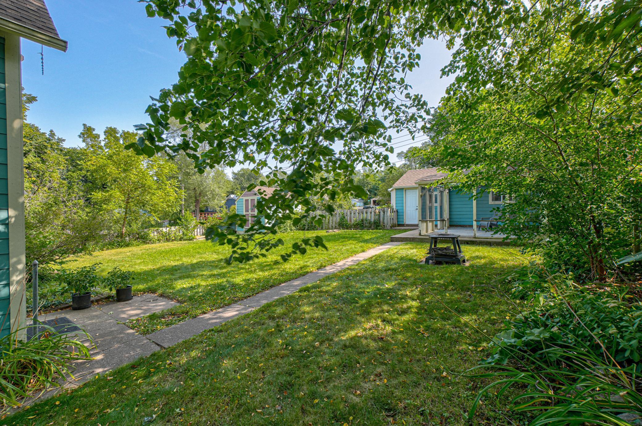 738 9th Street