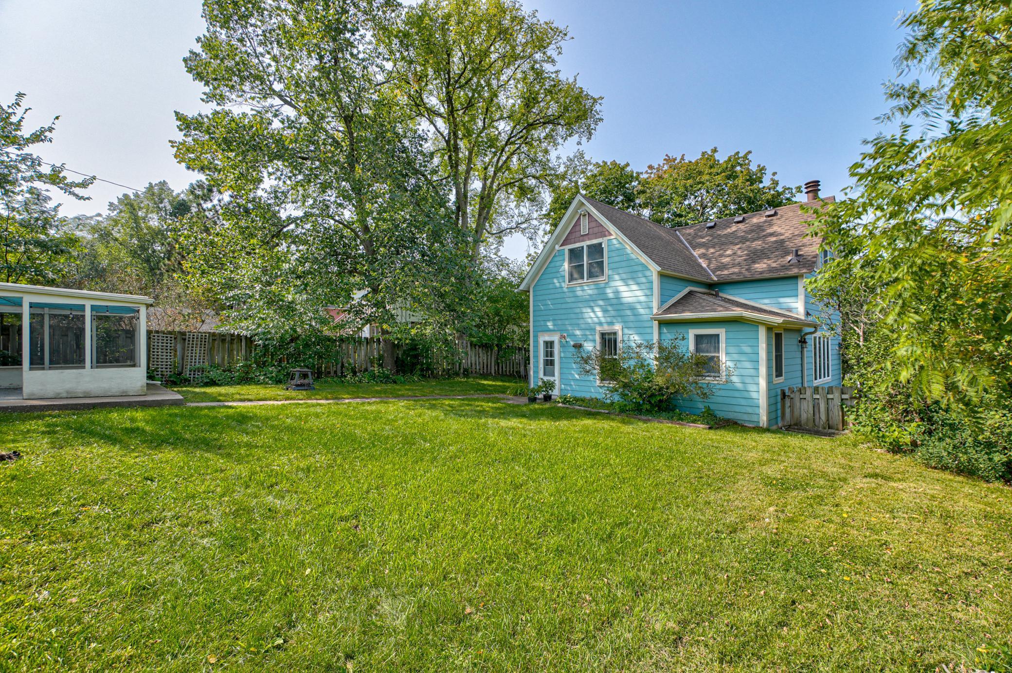 738 9th Street
