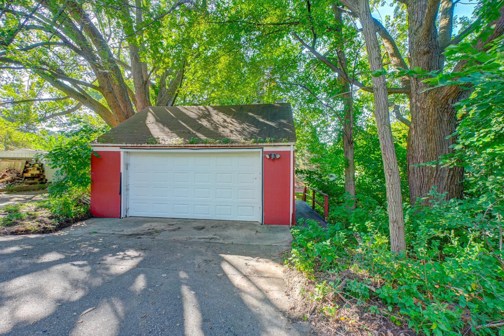 83 Dahlia Street