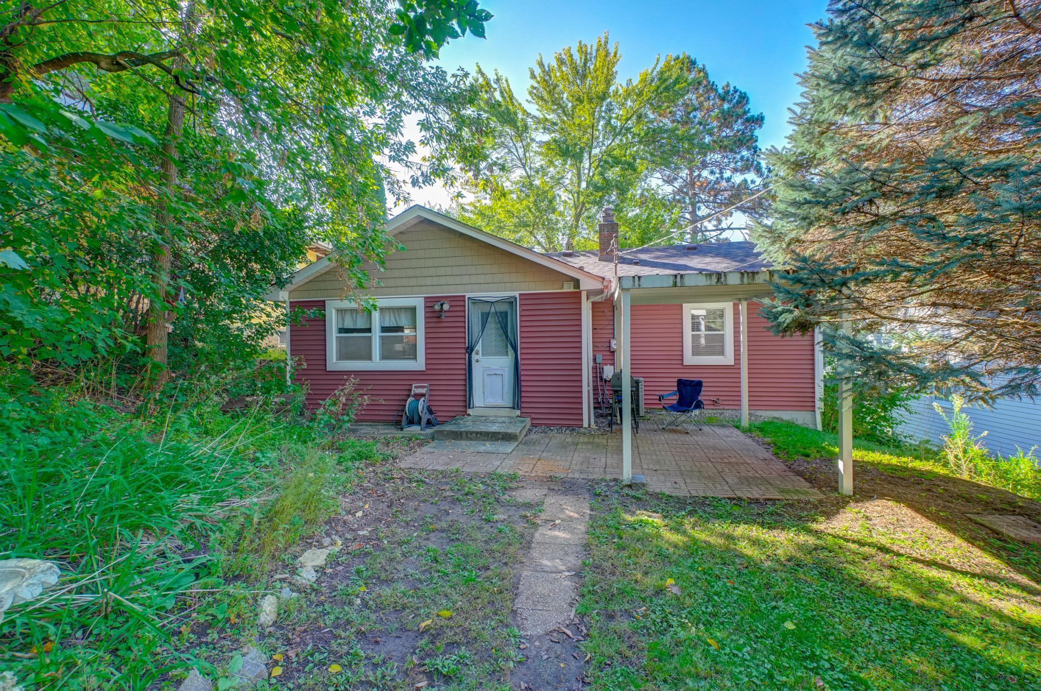 83 Dahlia Street
