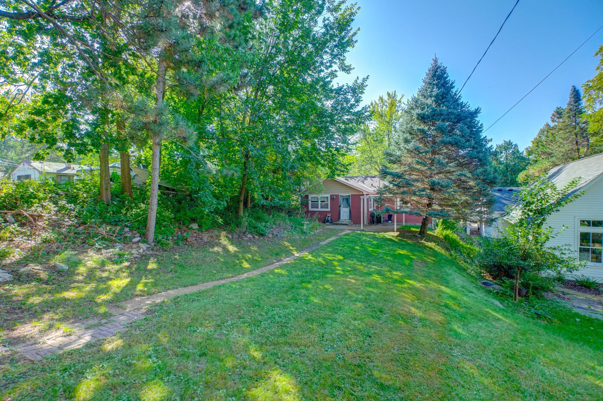 83 Dahlia Street