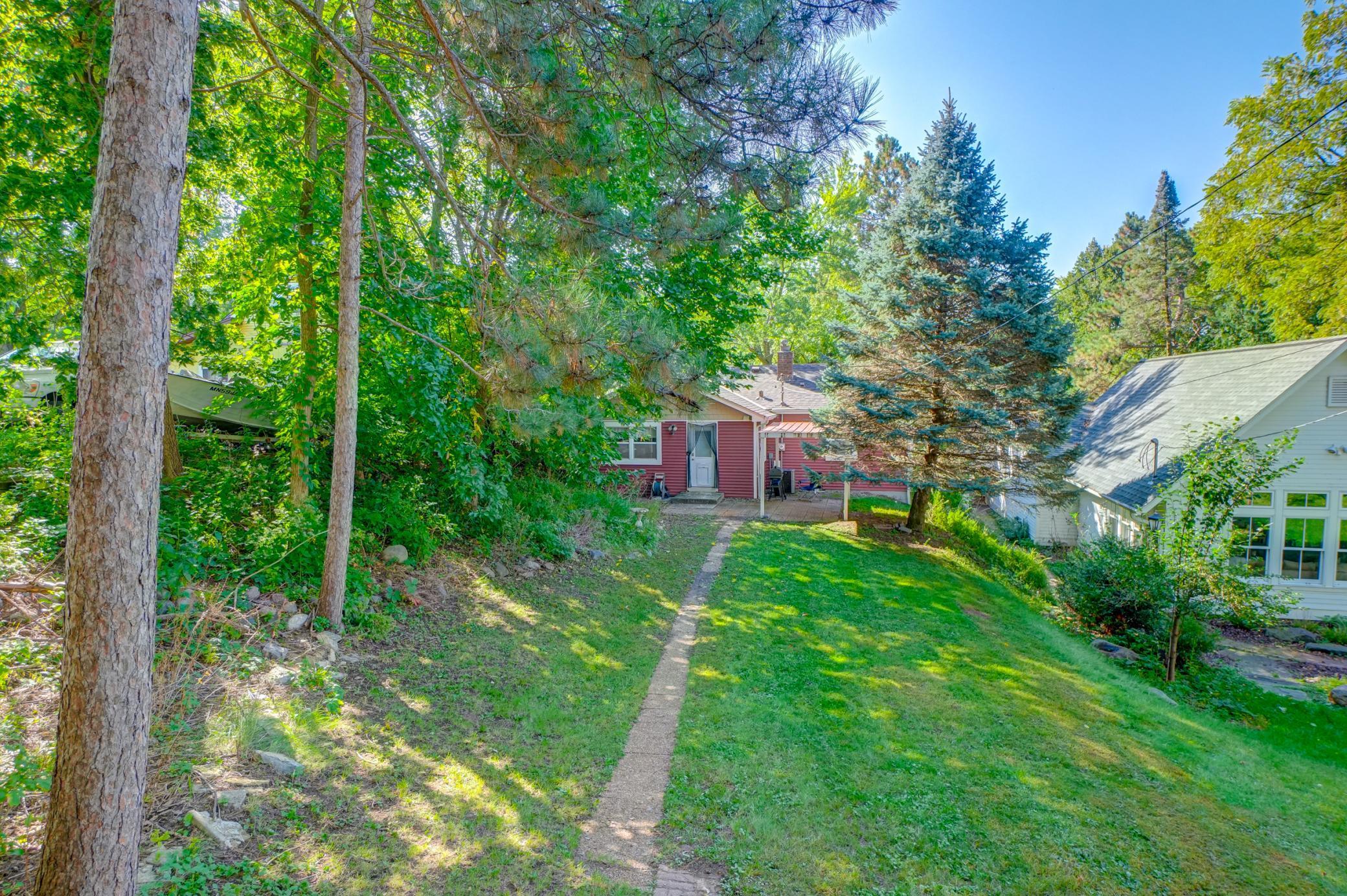 83 Dahlia Street
