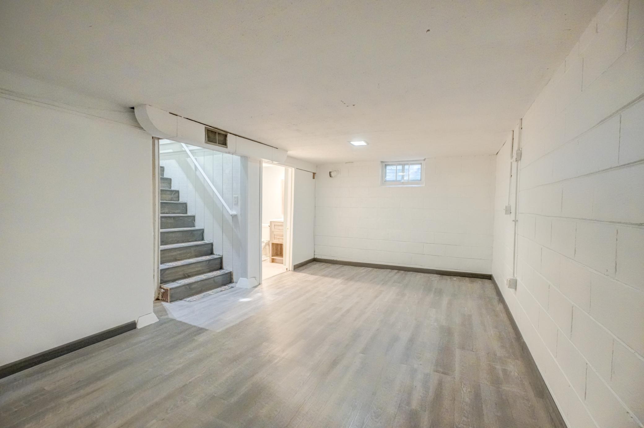 83 Dahlia Street