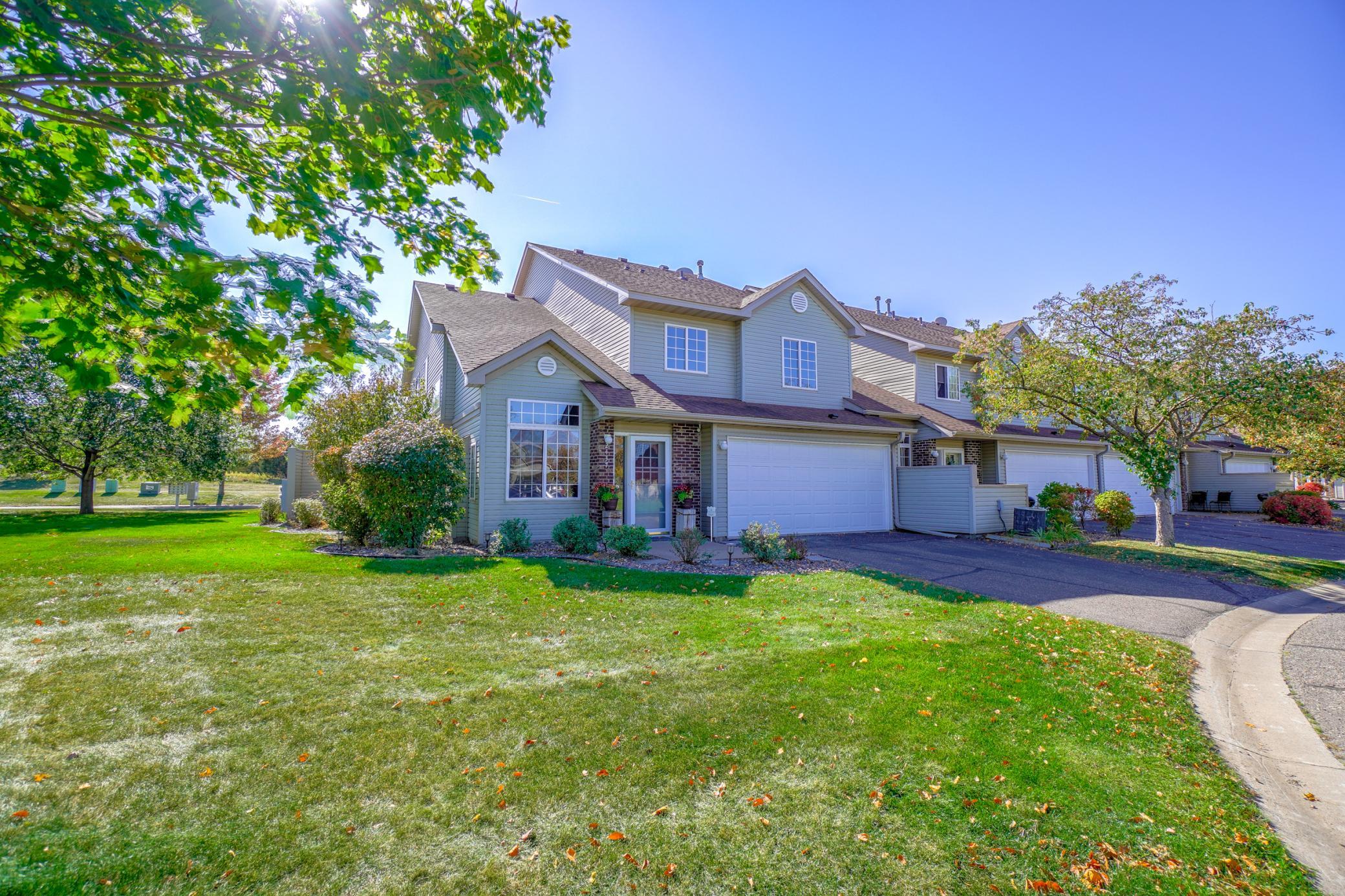 2437 Oakridge Circle