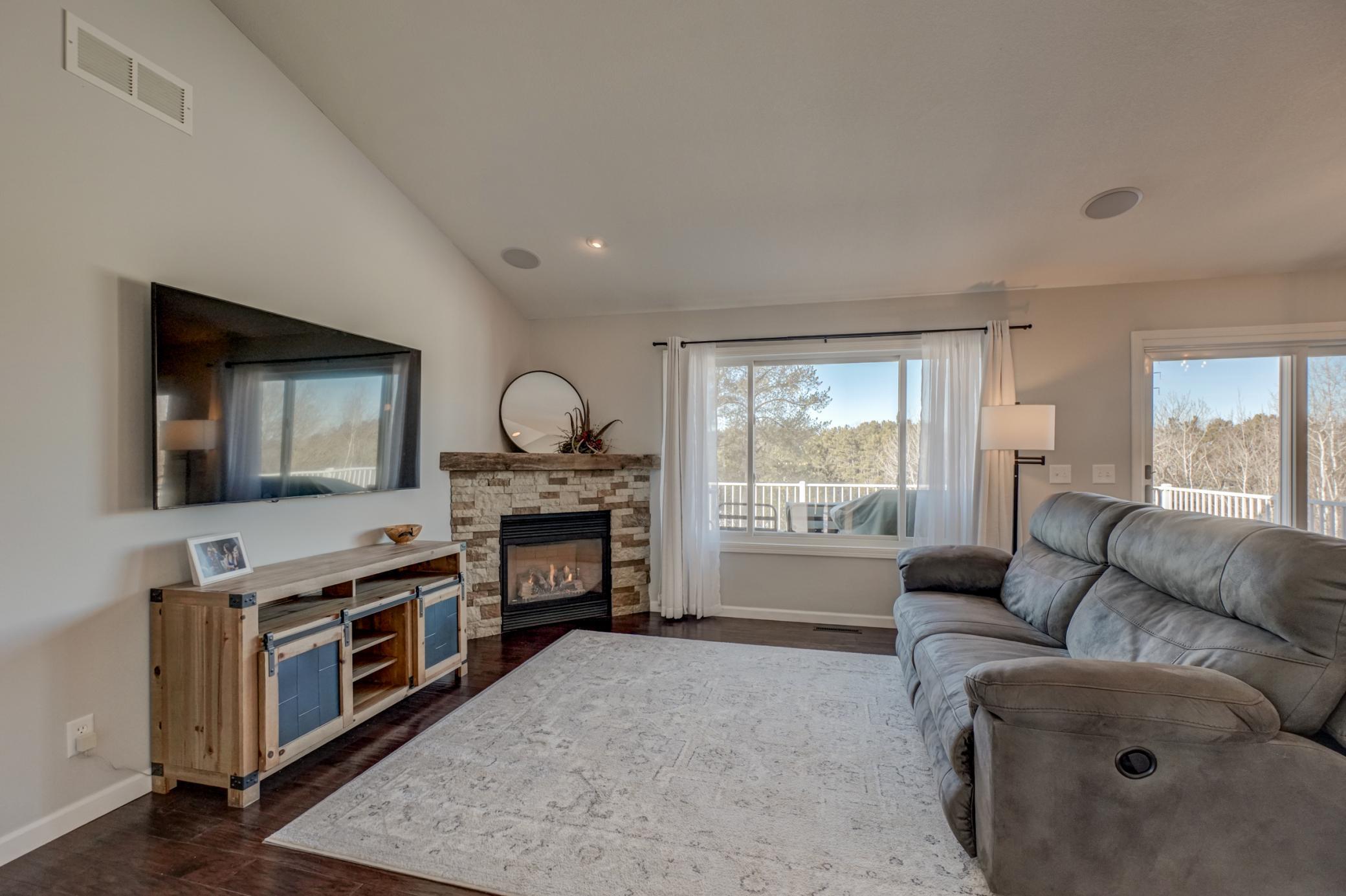 938 Waxon Lane