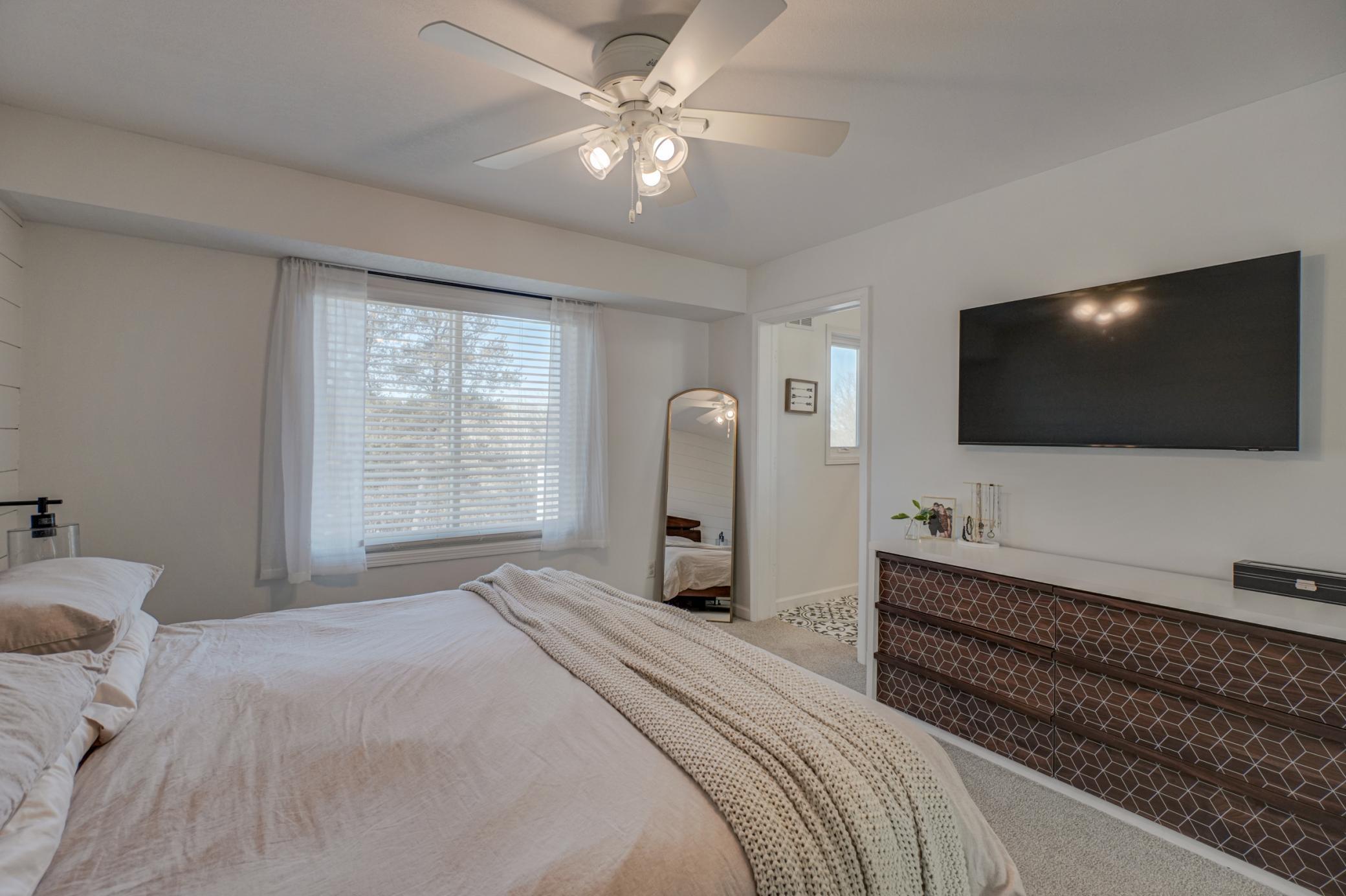 938 Waxon Lane