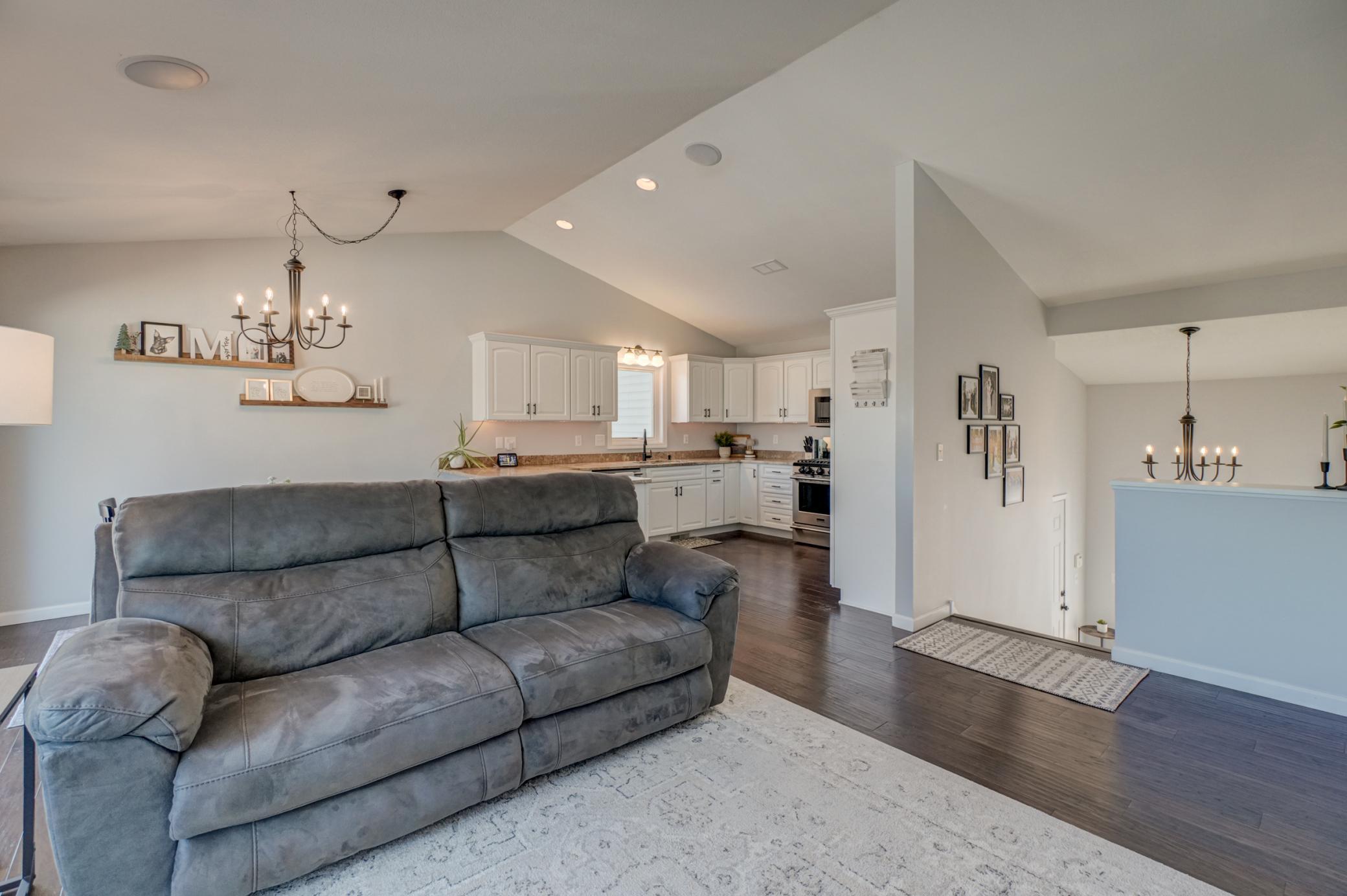 938 Waxon Lane
