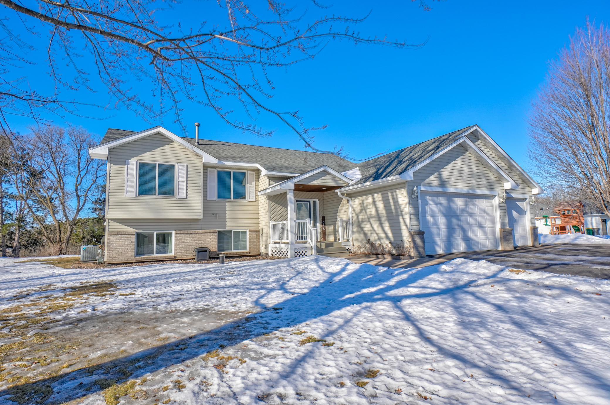 938 Waxon Lane