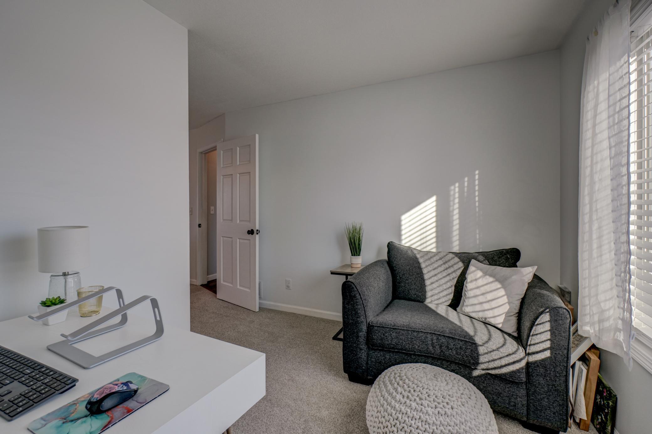 938 Waxon Lane