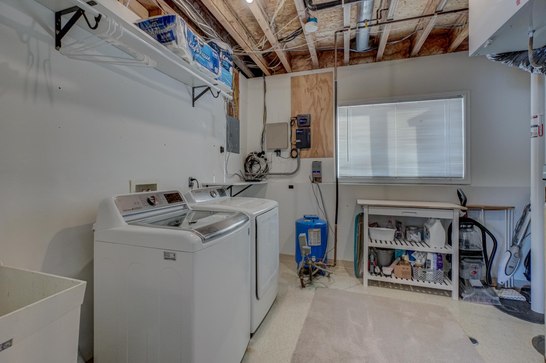938 Waxon Lane