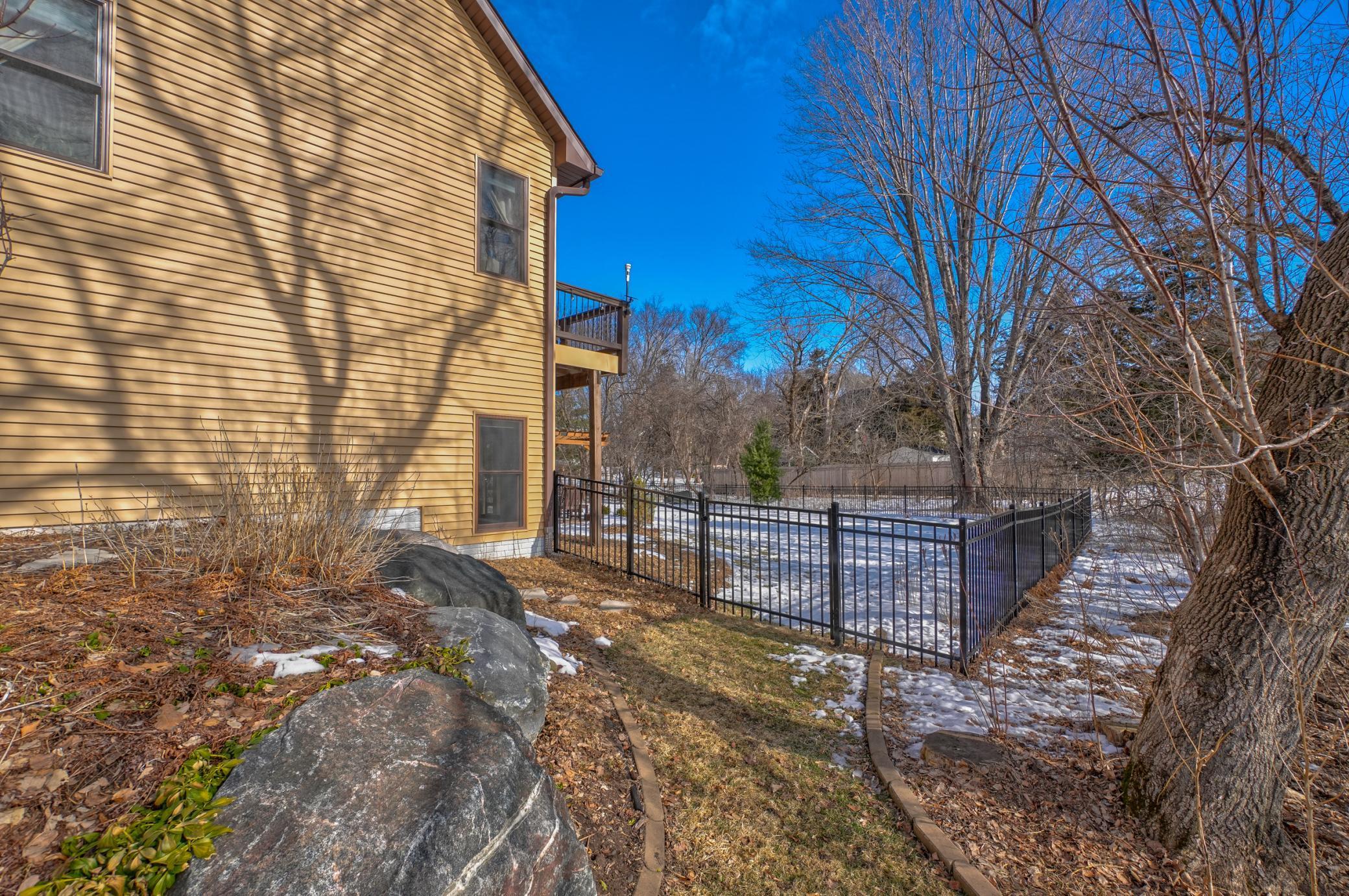 1100 Juniper Way
