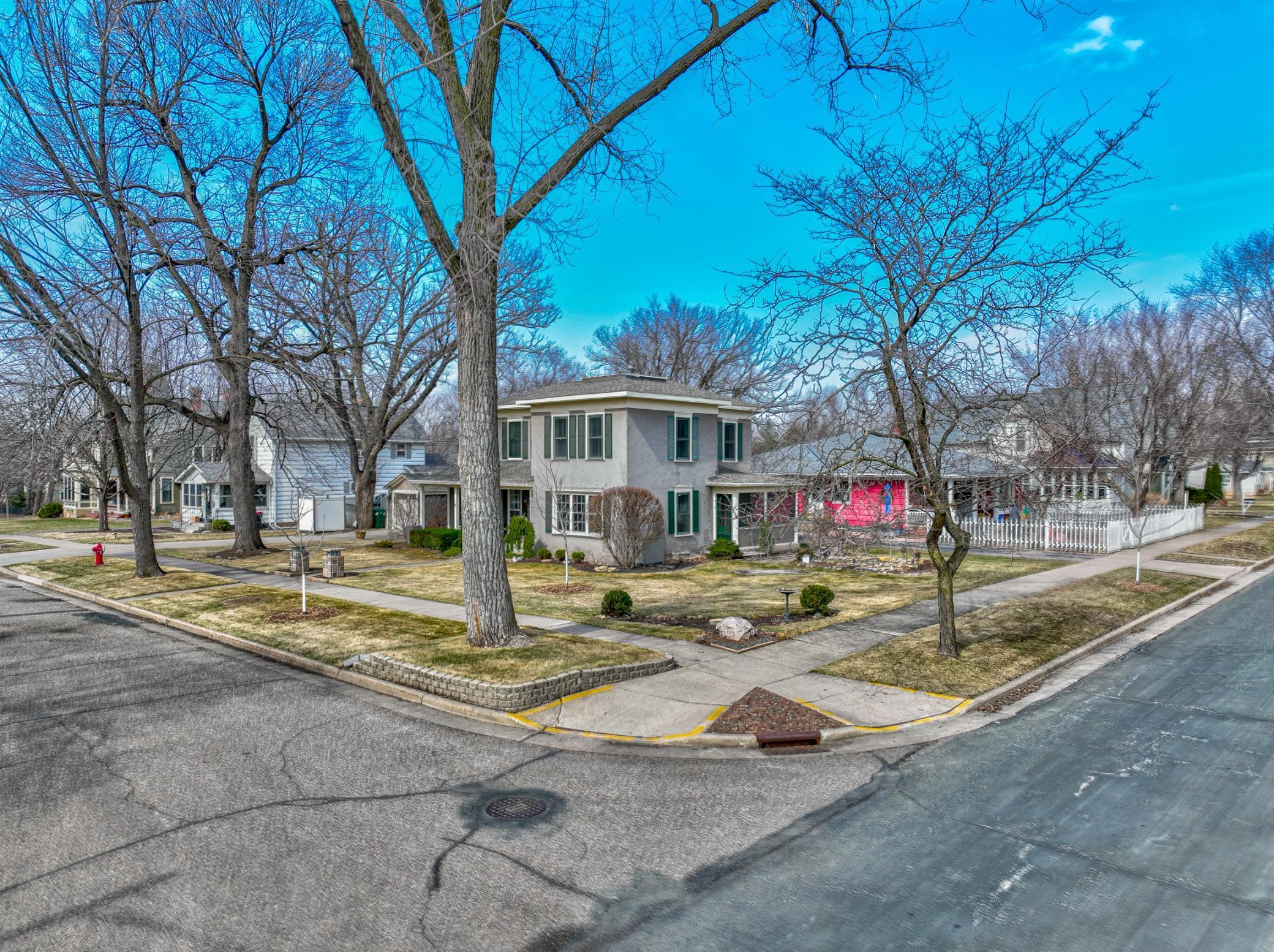 625 Orange Street