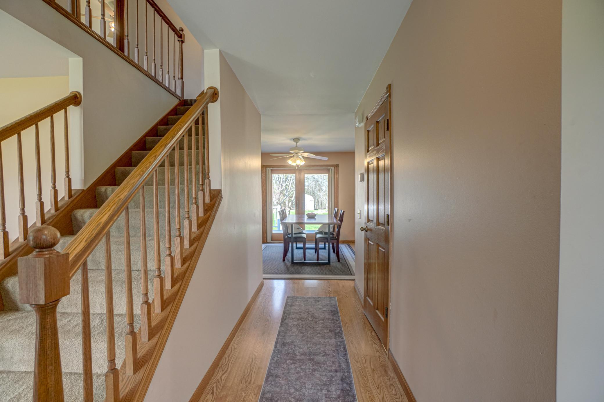 922 Ridge Pass