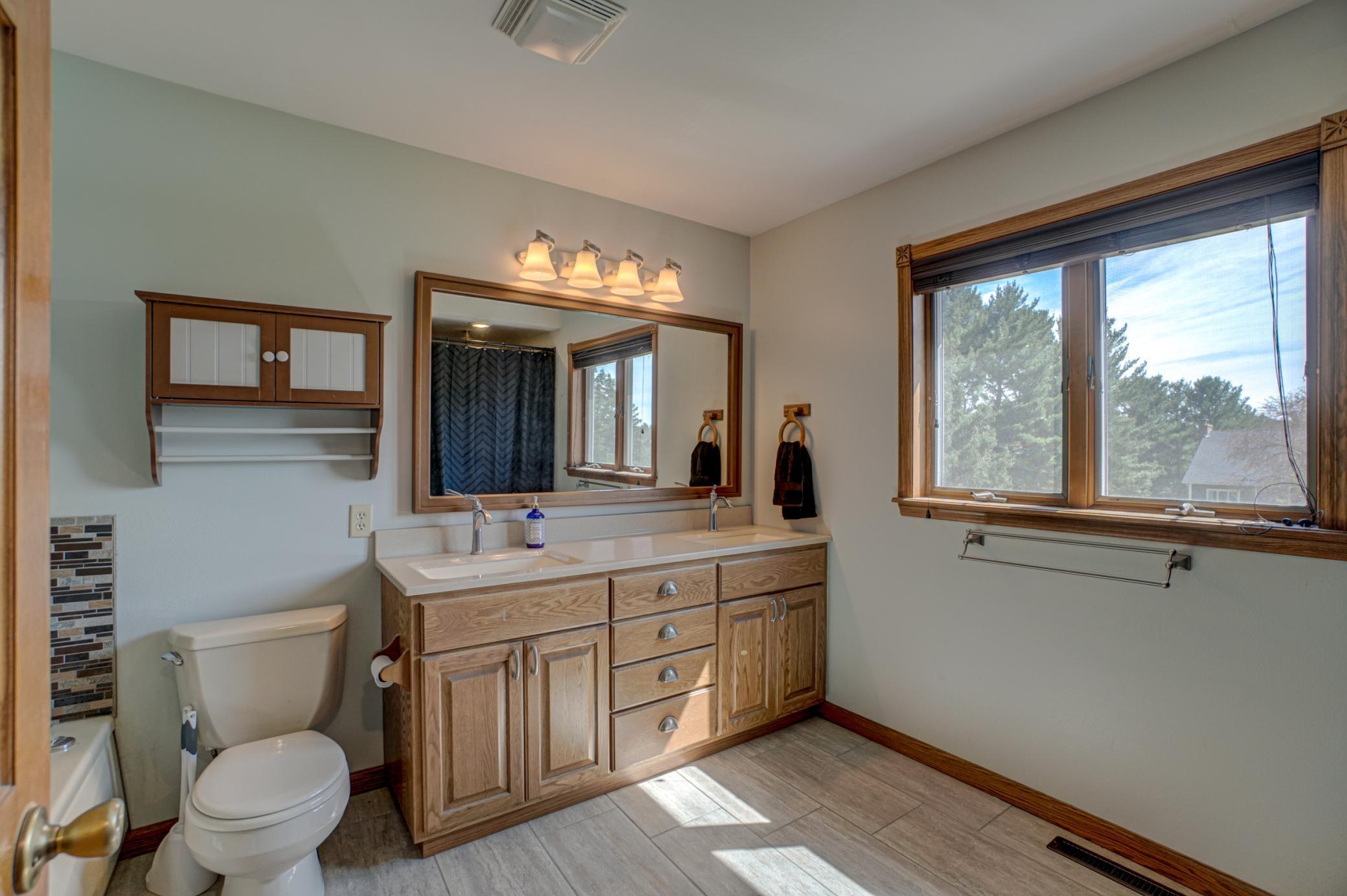 922 Ridge Pass