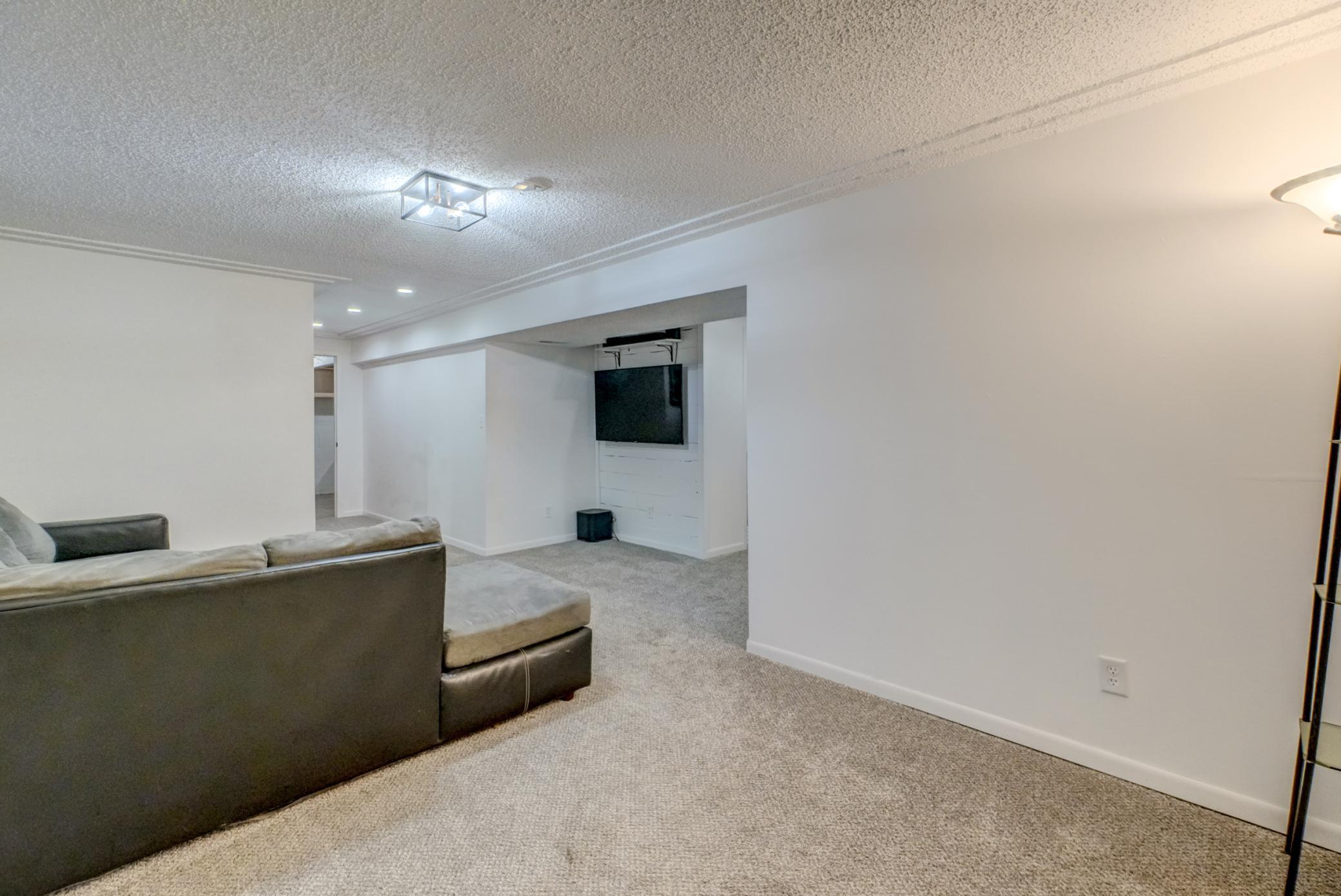 5783 Upper 183rd Street W