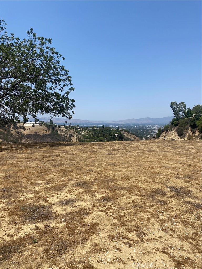 3511 Beverly Glen