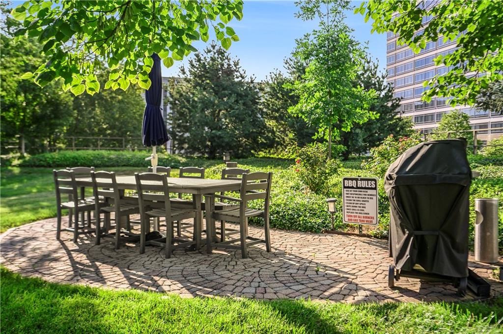 2525 Main Street Unit: 406