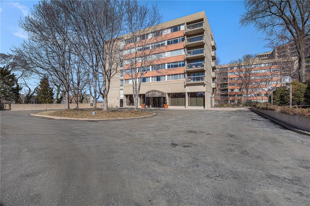 2525 Main Street Unit: 406