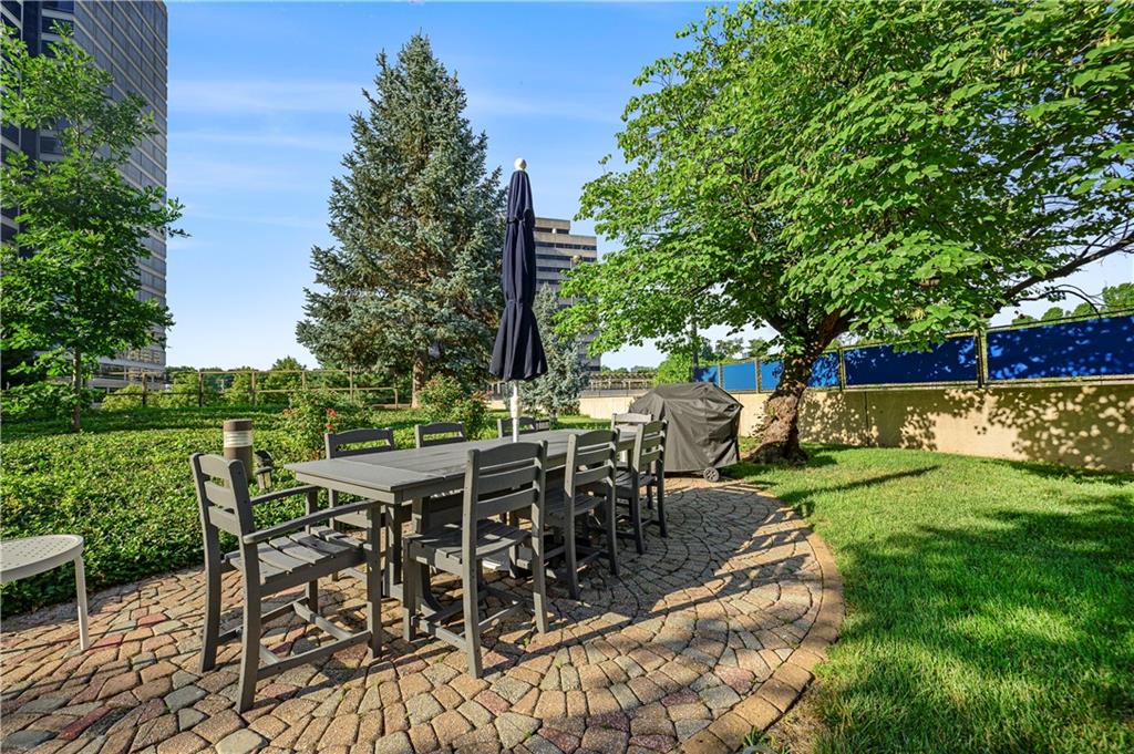 2525 Main Street Unit: 406