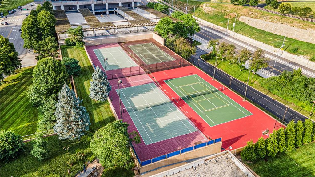 2525 Main Street Unit: 406