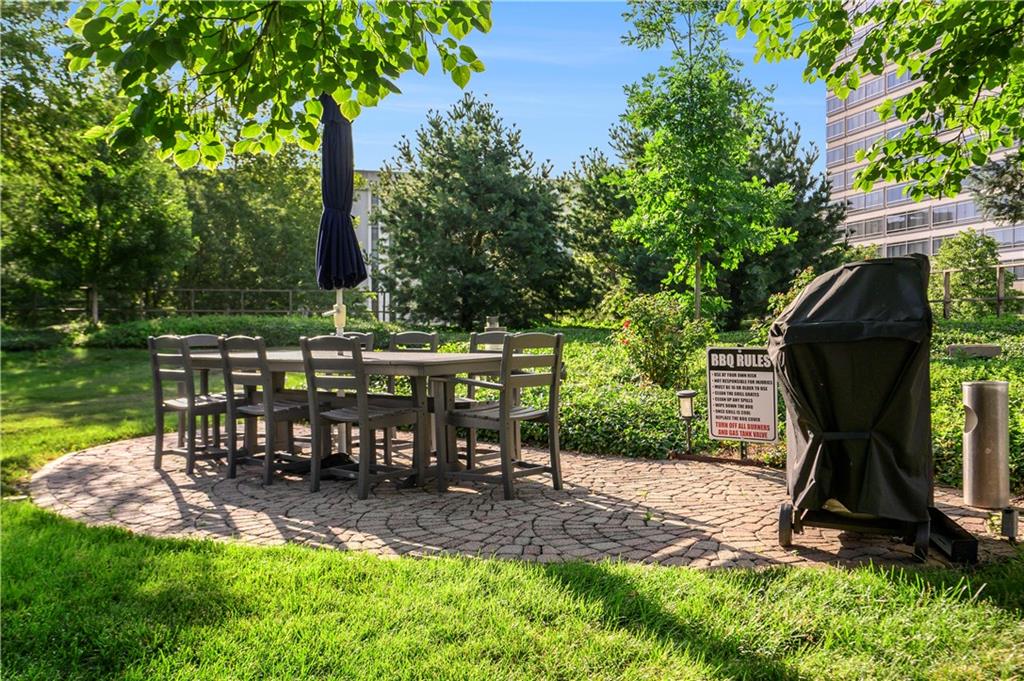 2525 Main Street Unit: 406