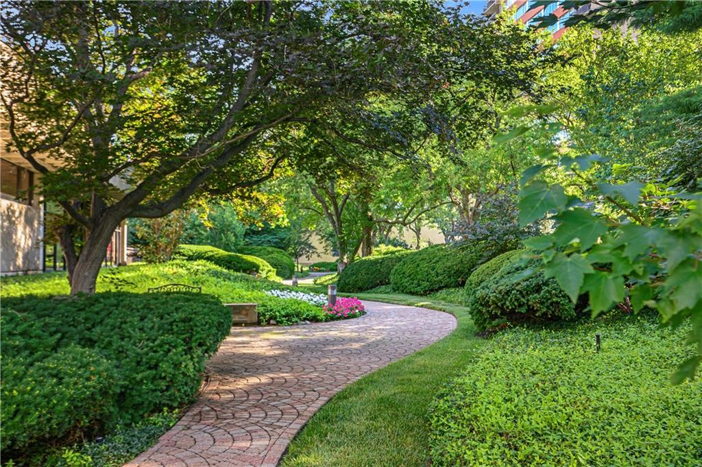 2525 Main Street Unit: 406