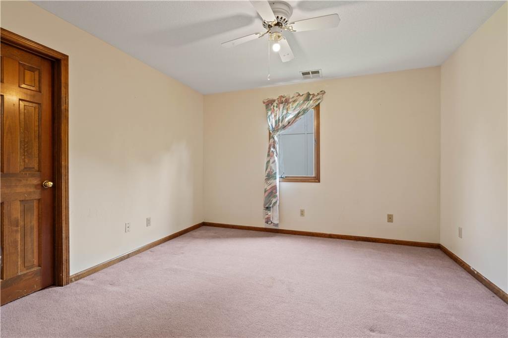 2020 NE Waterfield Drive