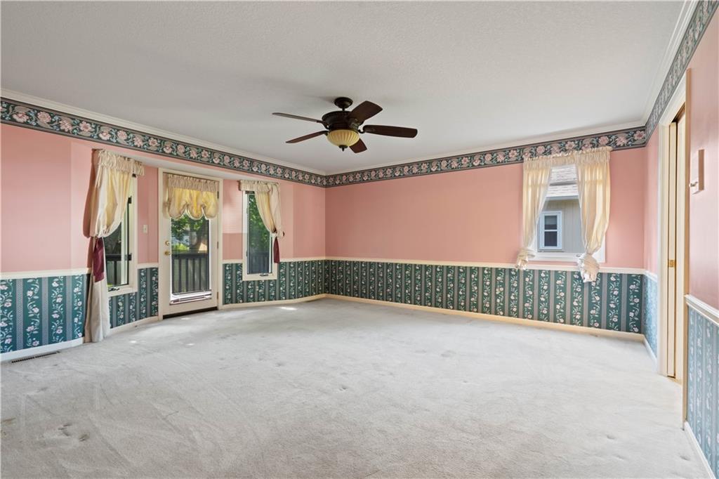 2020 NE Waterfield Drive