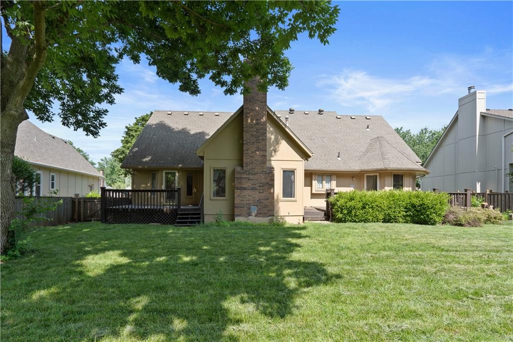 2020 NE Waterfield Drive