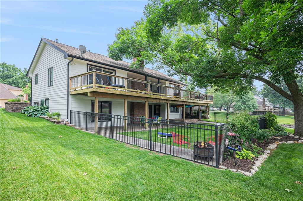 3920 SW Hidden Cove Drive