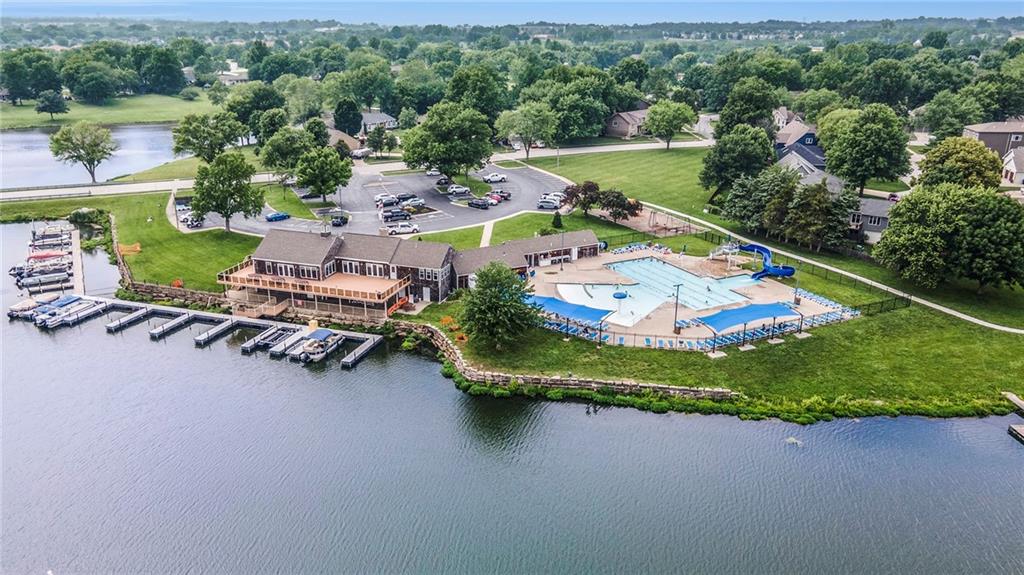 3920 SW Hidden Cove Drive