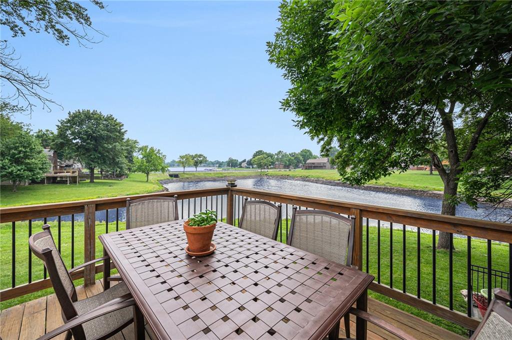 3920 SW Hidden Cove Drive