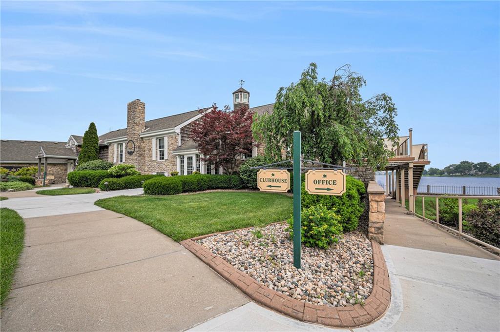 3920 SW Hidden Cove Drive