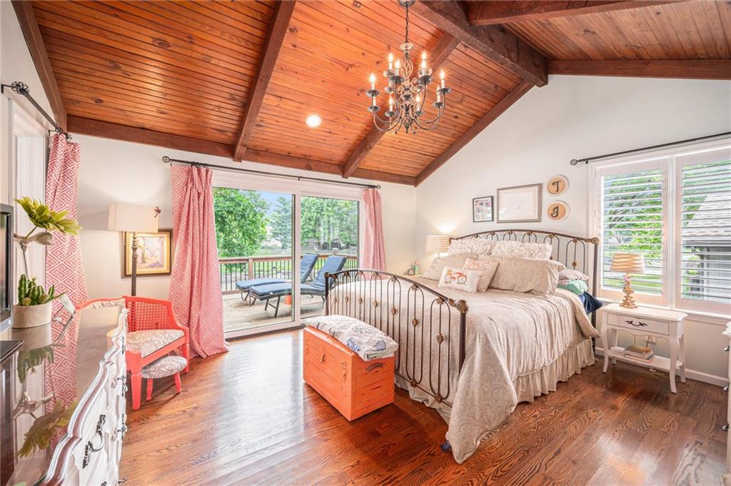 3920 SW Hidden Cove Drive