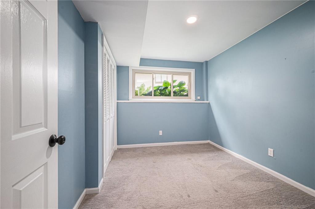 3920 SW Hidden Cove Drive