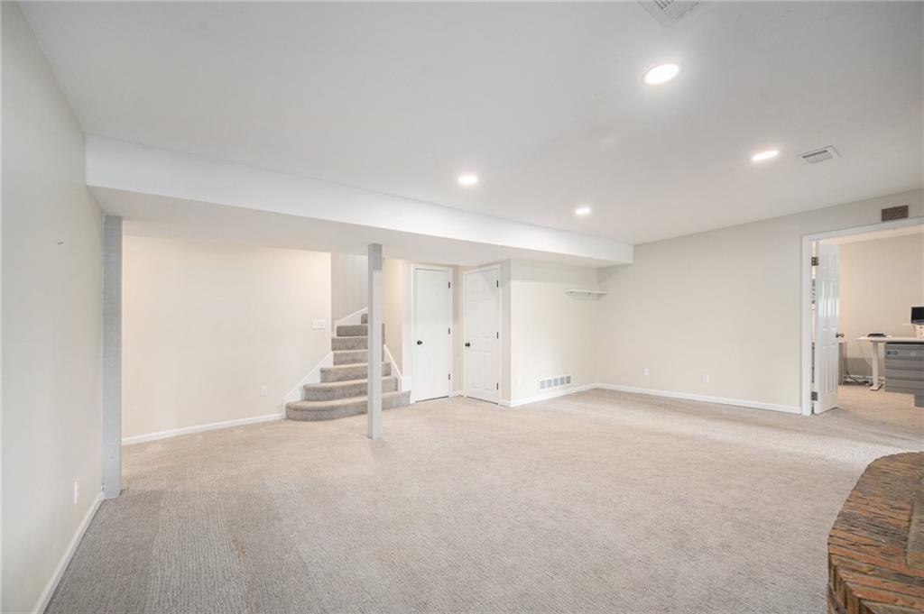 3920 SW Hidden Cove Drive