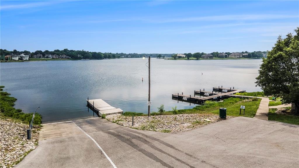 3920 SW Hidden Cove Drive