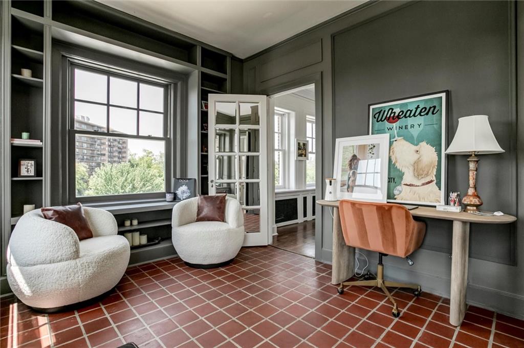 4618 Warwick Boulevard Unit: 7F