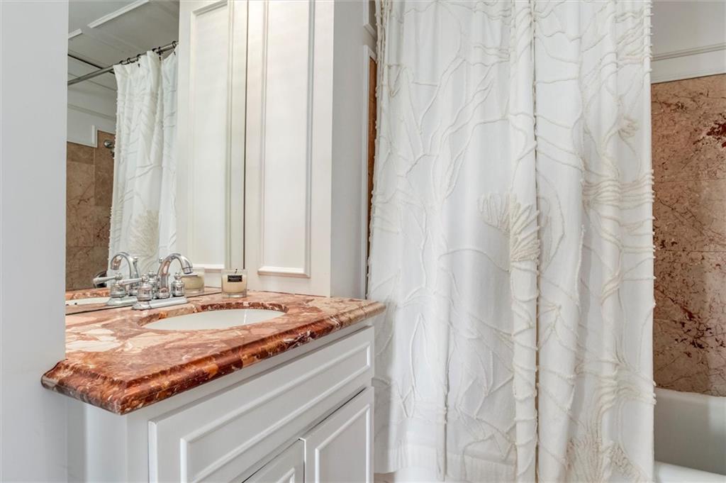 4618 Warwick Boulevard Unit: 7F